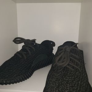 Yeezy Pirate Blacks 350 boost